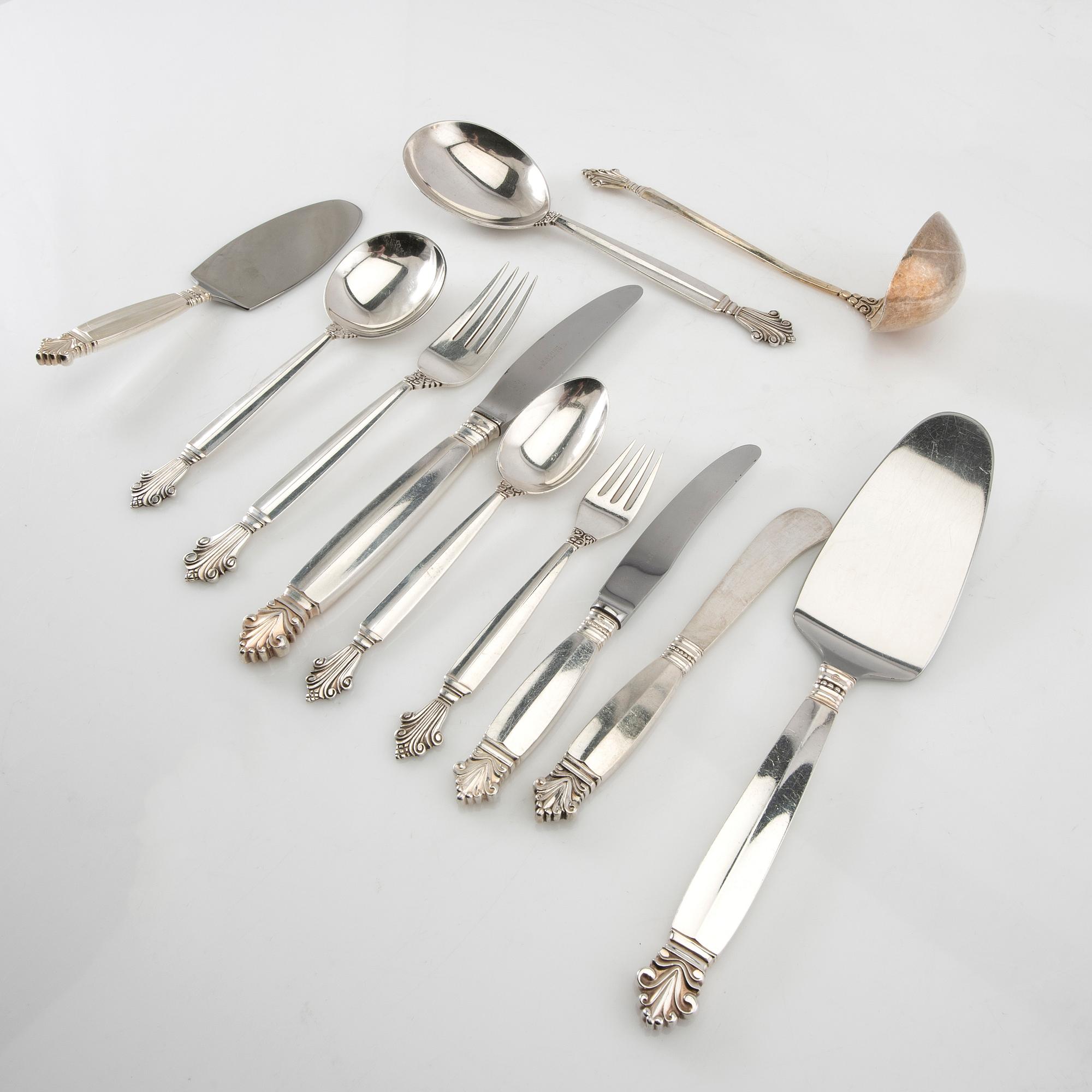 Johan Rohde, Bestick 107 dlr "Dronning/Acanthus" sterlingsilver, för Georg Jensen.