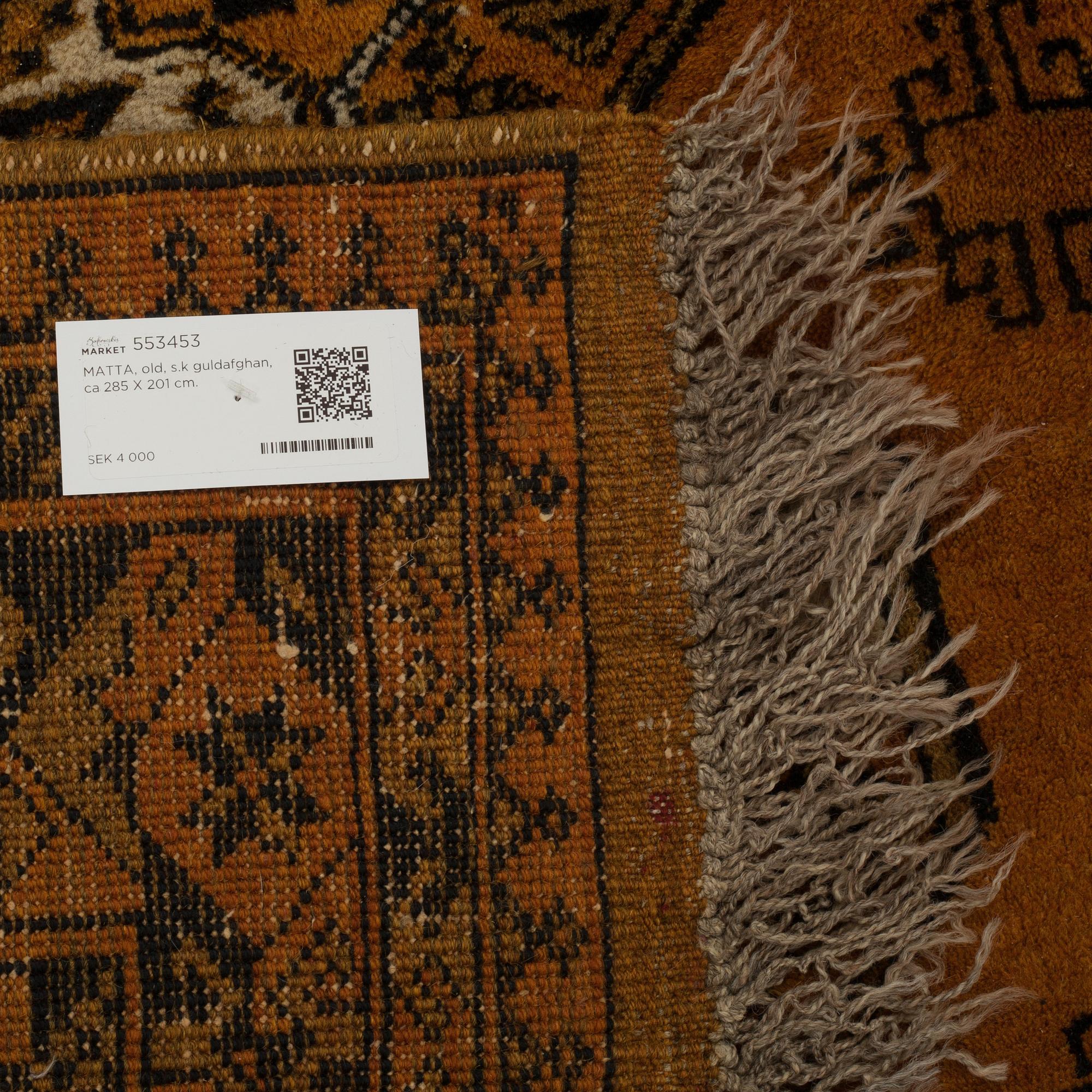 MATTA, old, s.k guldafghan, ca 285 X 201 cm.
