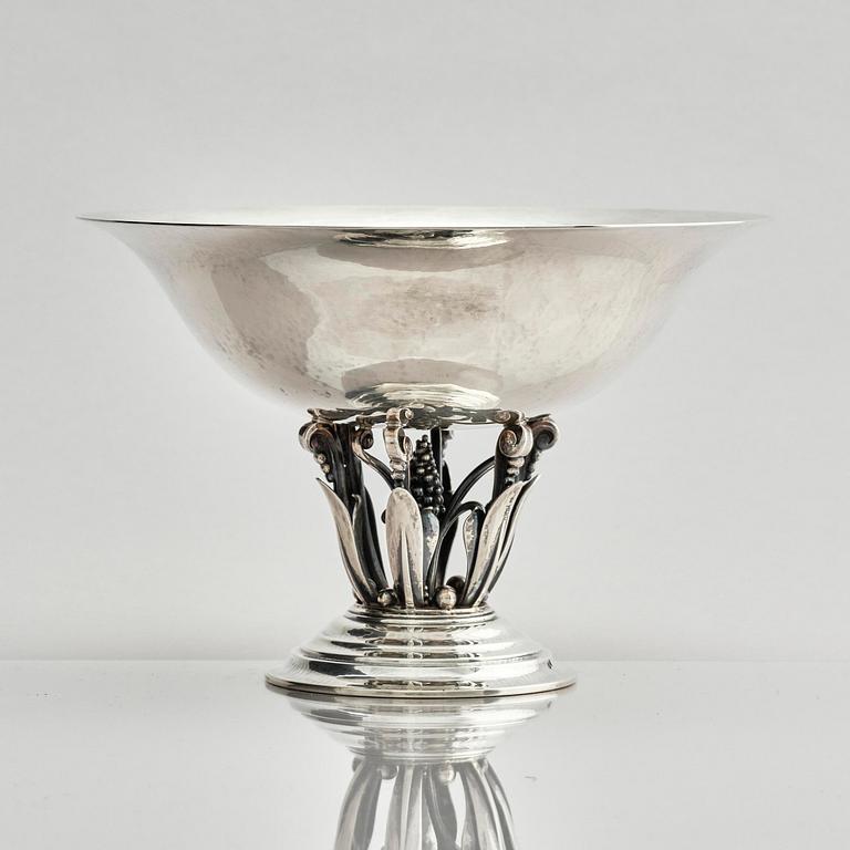 Georg Jensen, skål, sterling silver, modell nr 242, design Johan Rohde, Köpenhamn 1925-32.