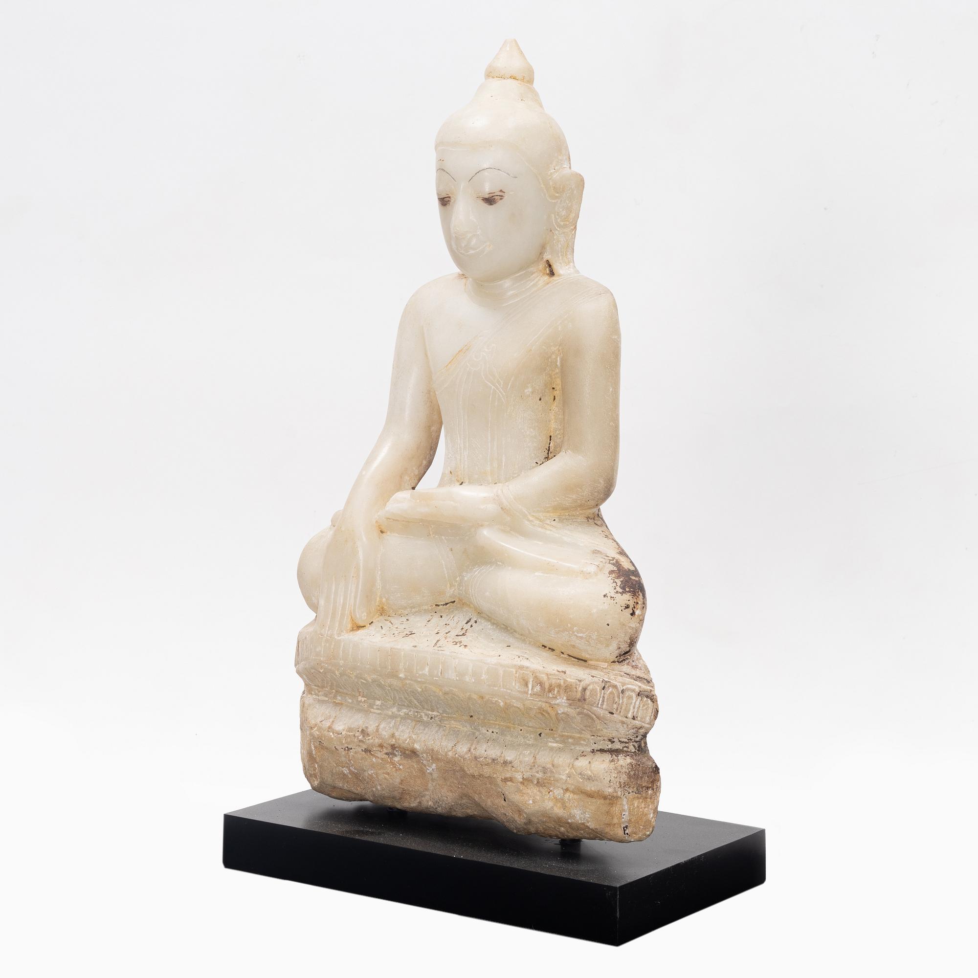 Buddha, alabaster, Burma/Myanmar, 1800-tal.
