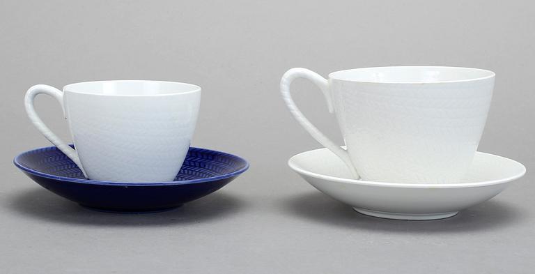 MATSERVIS, 69 delar, porslin, "Blå eld", Hertha Bengtsson, Rörstrand.