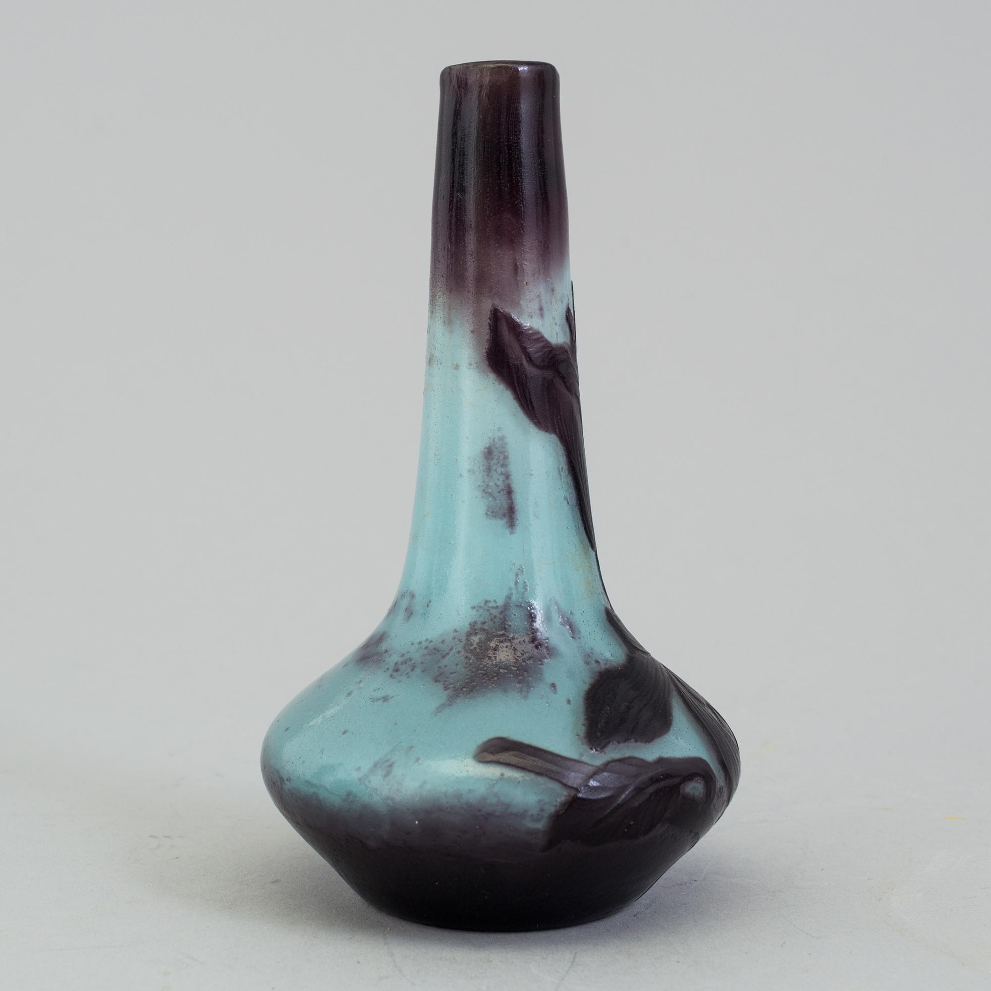 A Muller Croismare Art Nouveau cameo glass vase, Nancy, France.
