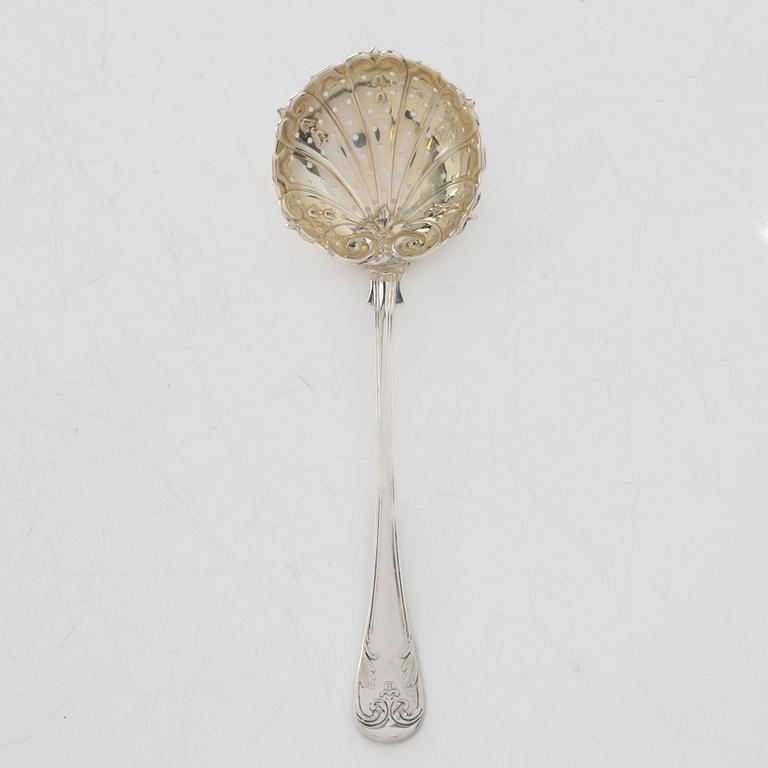 A Swedish silver sugarbowl, marks of Gustaf Folcker, Stockholm 1829.