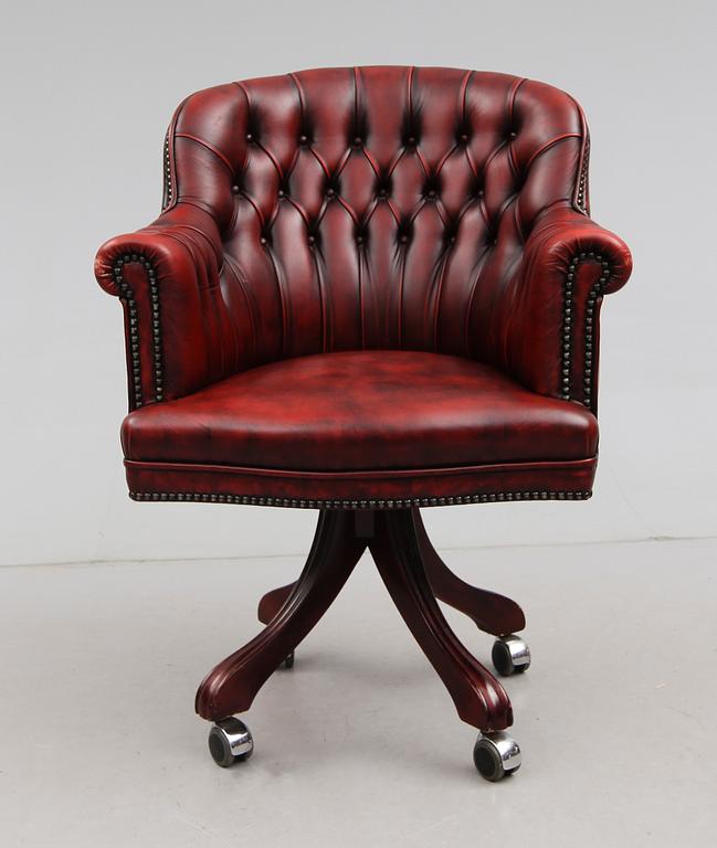 SKRIVBORDSSTOL, 1900-talets andra hälft.