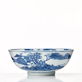 A blue and white bowl, Qing dynasty, 19th Century with Kangxi mark.