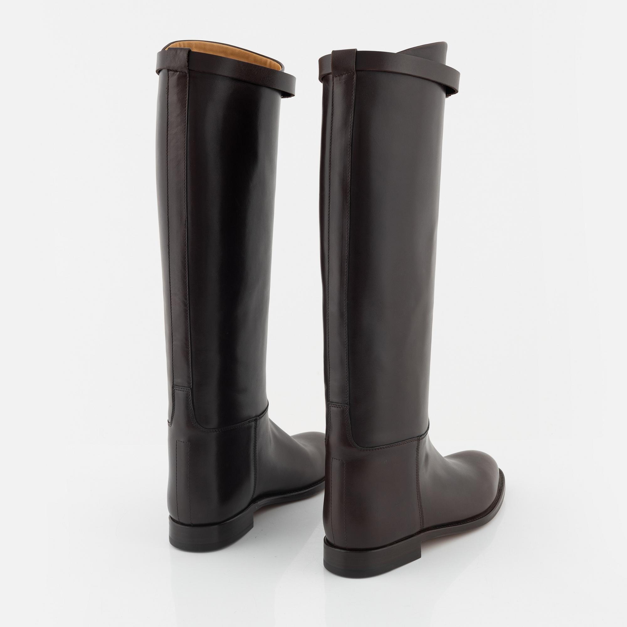 Hermès, a pair of brown 'Jumping leather riding boots', size 37½.