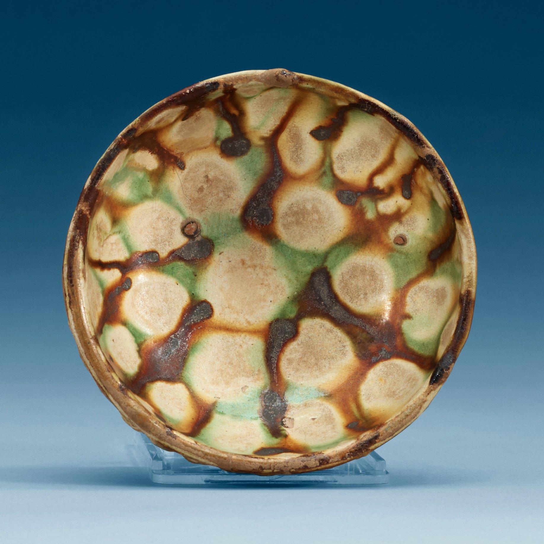 SKÅL, keramik. Tang dynastin (618-907).