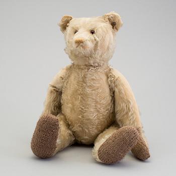 A Steiff teddybear, Germany, 1920s.