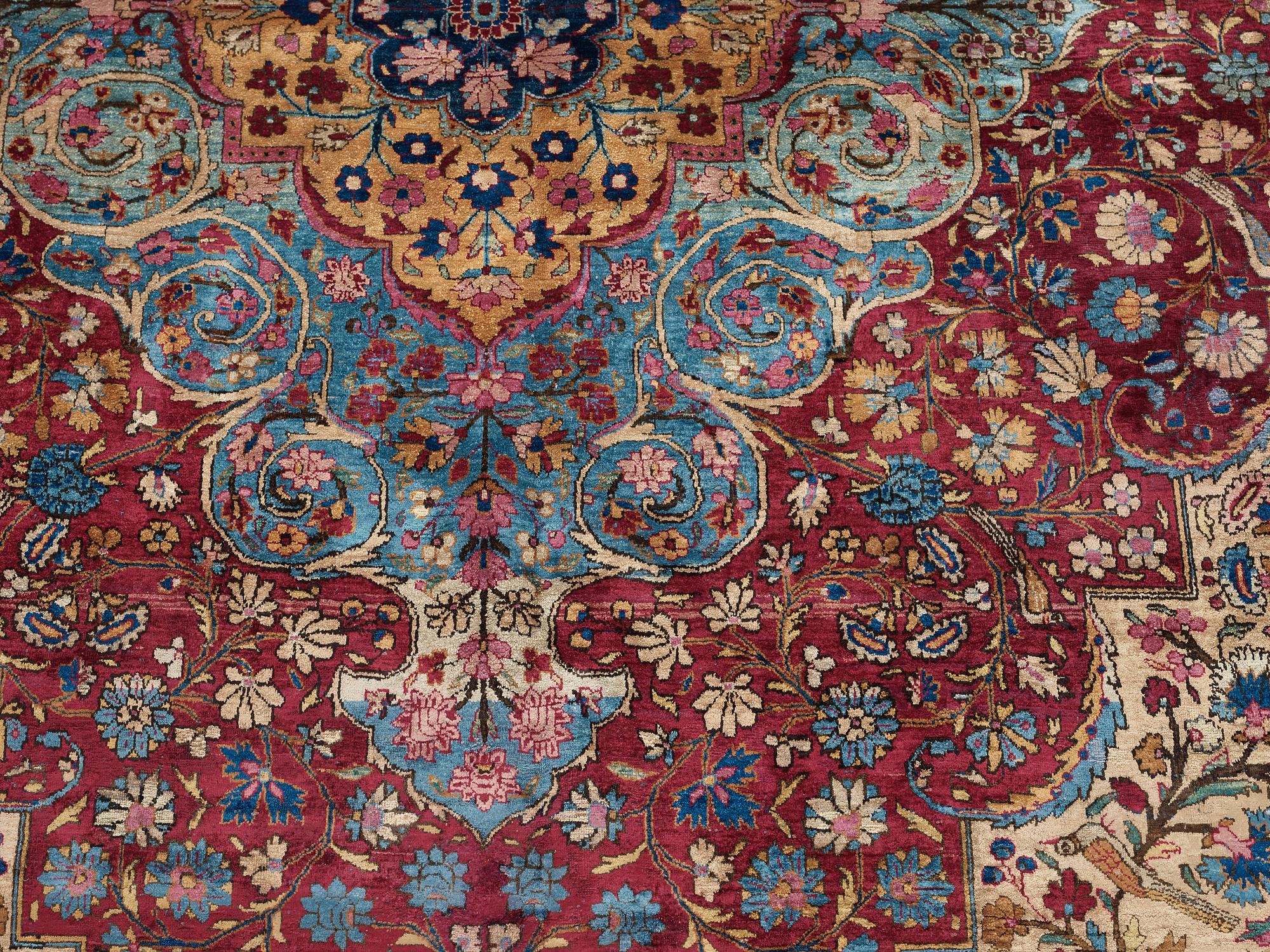 CARPET. Semi-antique Silk Kashan. 428 x 315,5 cm.
