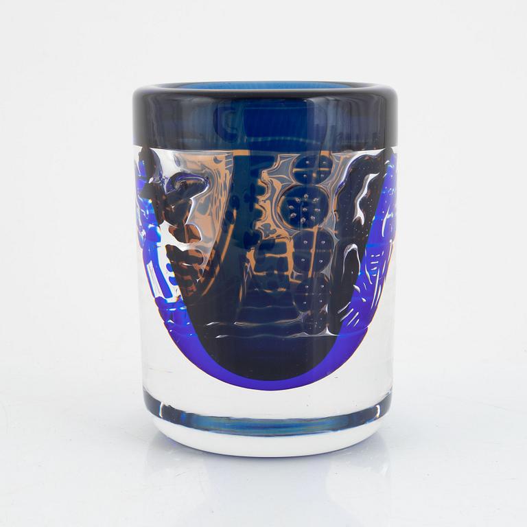 Edvin Öhrström, an ariel  glass vase, "Gondoljären", Orrefors, 1987.