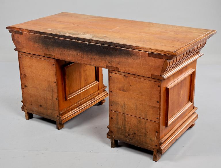 SKRIVBORD, nyrenässans, 1900-talets början.