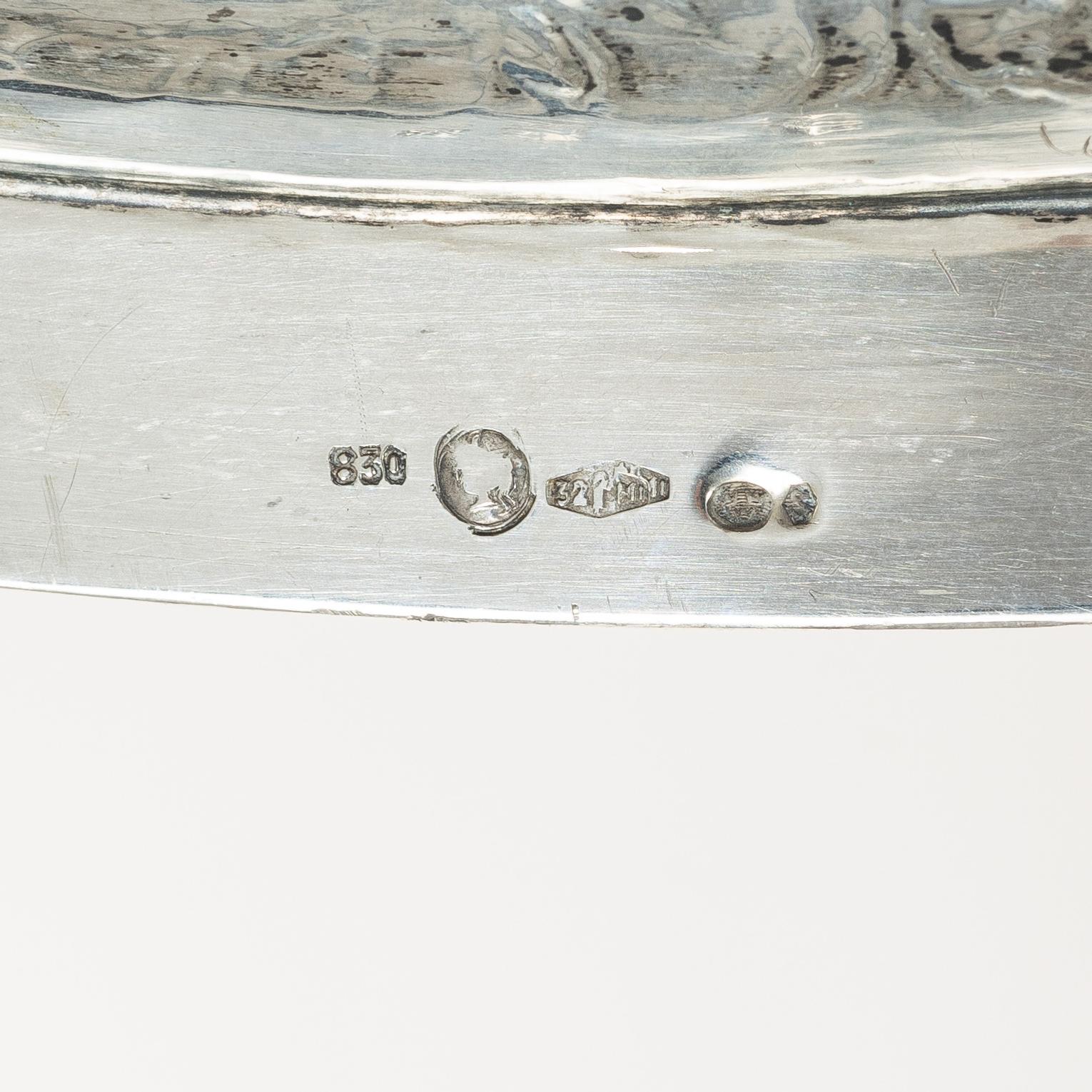 An Italian siiver Rococo style tray, Italy 1934–1944, with Swedish import mark.