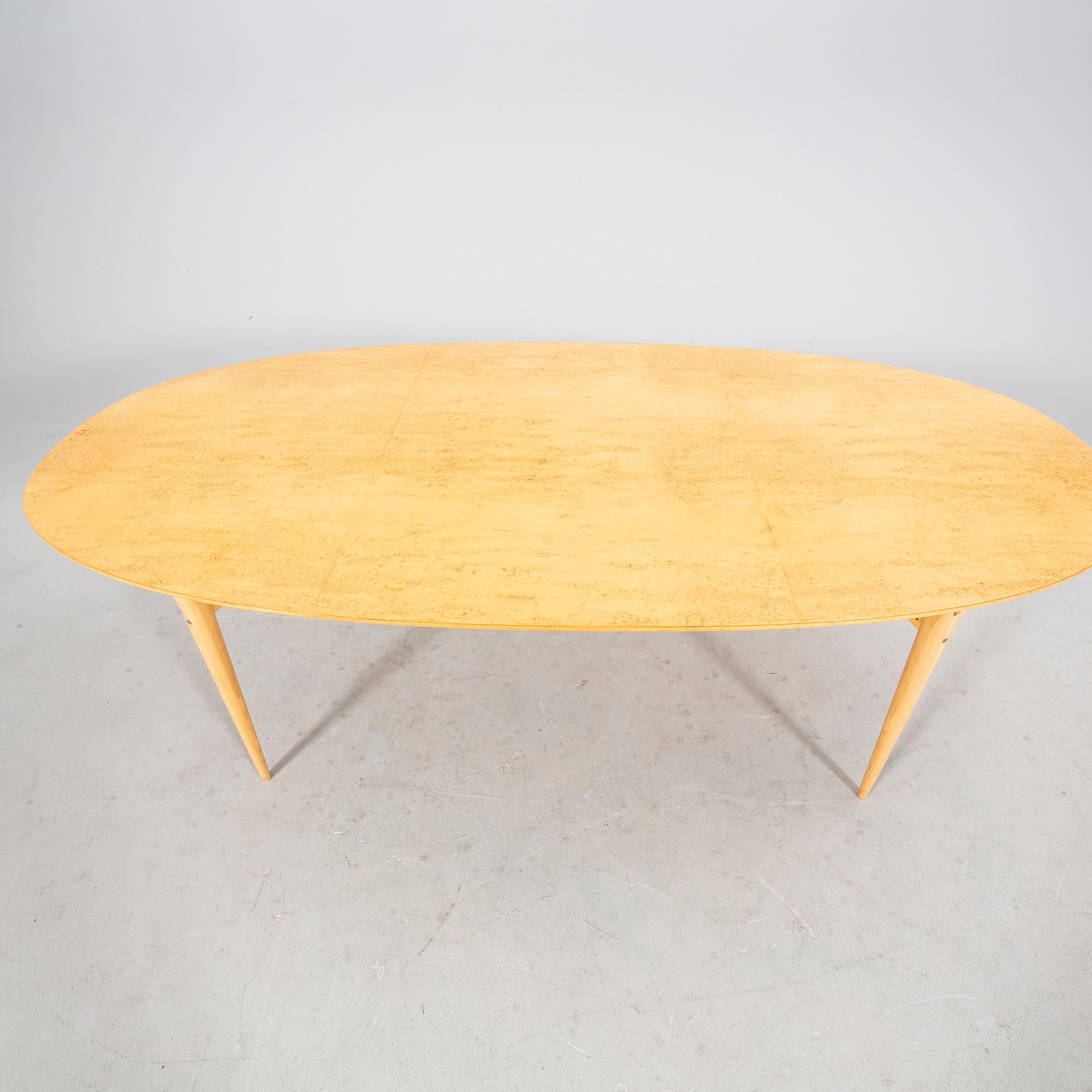 A Bruno Mathsson & Piet Hein birch dining table "Superellips".