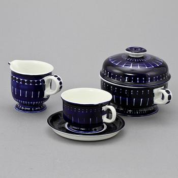 TE- OCH KAFFESERVISDELAR, 34 delar, porslin, "Valencia", Ulla Procopé, Arabia, Finland.