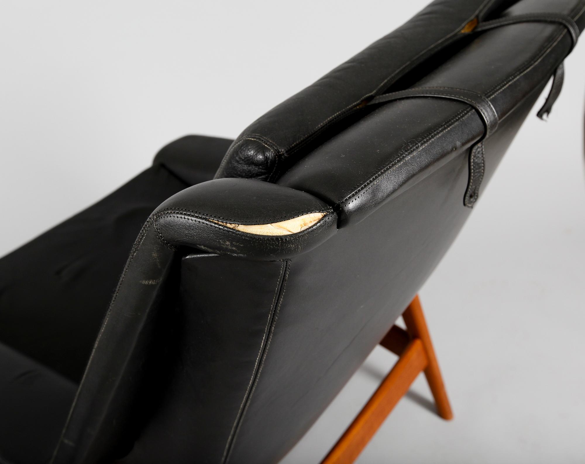 FÅTÖLJ OCH FOTPALL, Dux, 1960-tal.