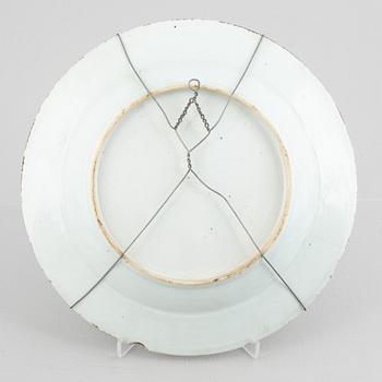 A large blue and white porcelain platter, China, Qianlong (1736-95).