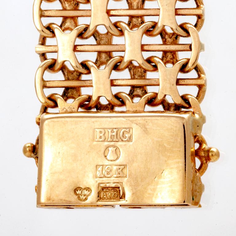 An 18K gold bracelet, 1975.
