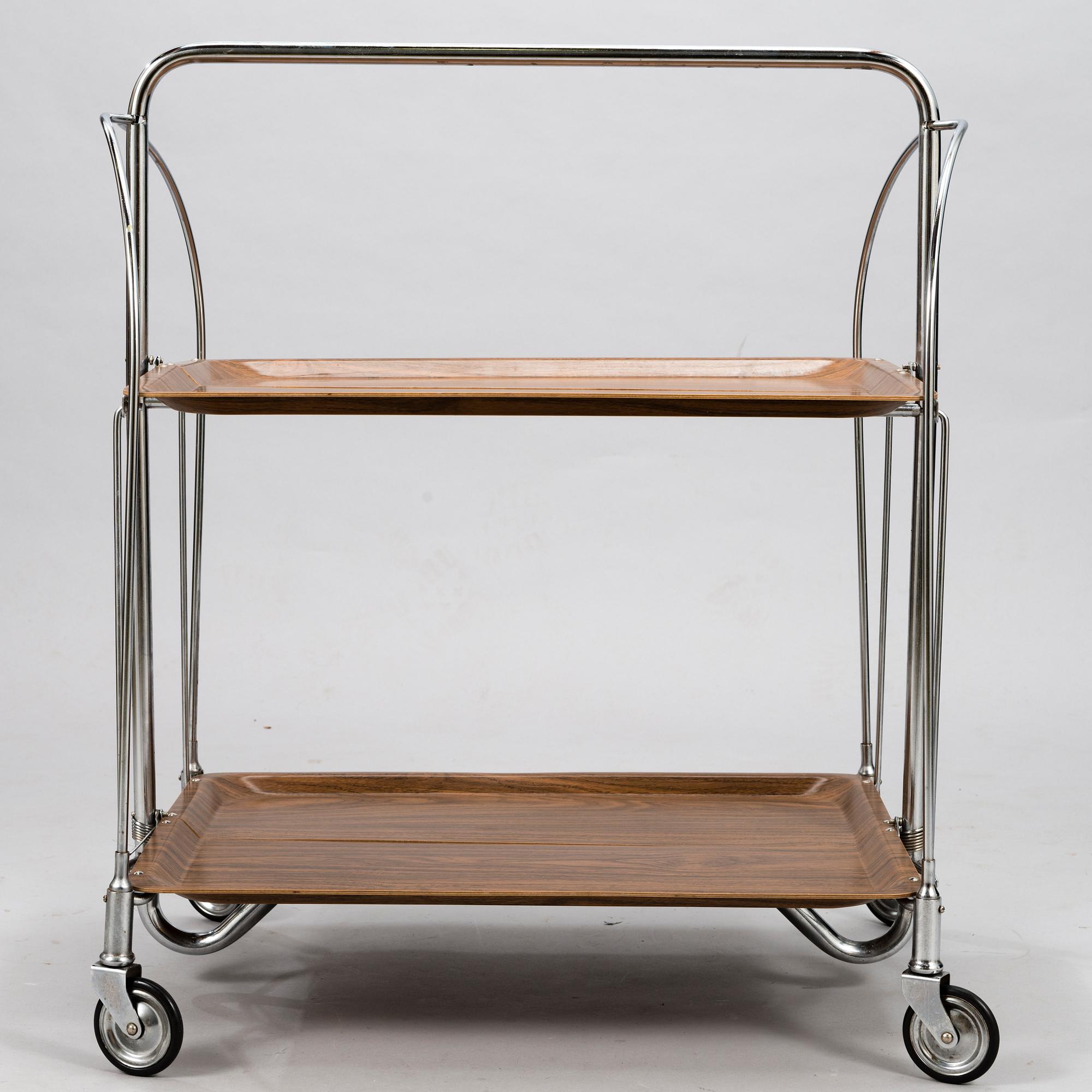 SERVERINGSVAGN, 1900-TALETS MITT.