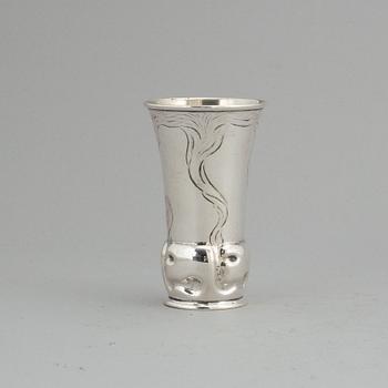 An art noveau silver vase by Carl M Cohr, Denmark, dated 1903.