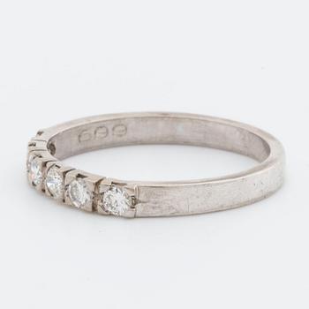 RING 18K vitguld w 6 brillant-cut diamonds 0,31 ct engraved.