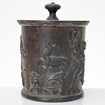 Carl Elmberg, a ”Tobaksburk N:r 1” tobacco jar with lid, Näfveqvarns bruk.