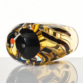 Jan Johansson, an 'ariel' glass vase, Orrefors, Sweden 1989.