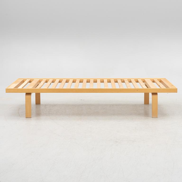 Alvar Aalto, a daybed, Artek, Finland.
