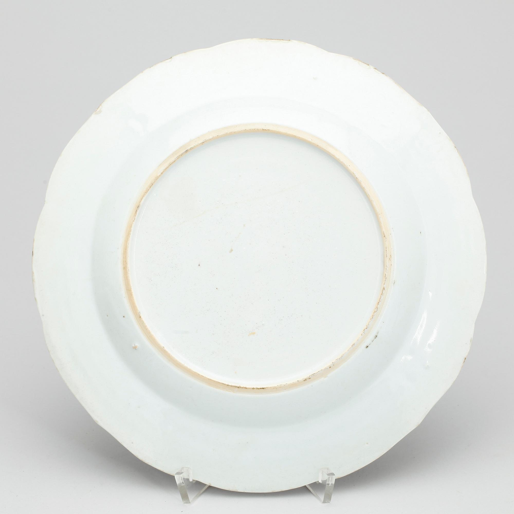 TALLRIKAR, 11 st,  Kina, mestadels Qianlong (1736-95).