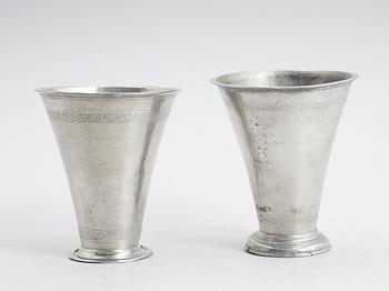VASER, 2 st, tenn, Nicolaus Justelius, Eksjö 1791/1810.