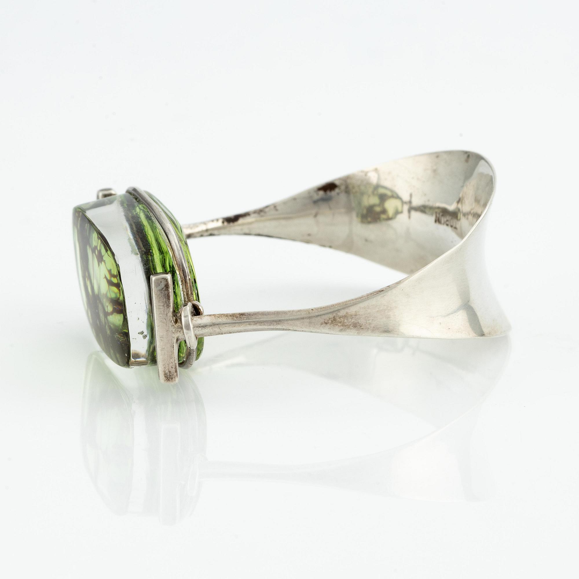 Vivianna Torun Bülow-Hübe, armband, silver och glas, egen verkstad sannolikt 1950-tal.