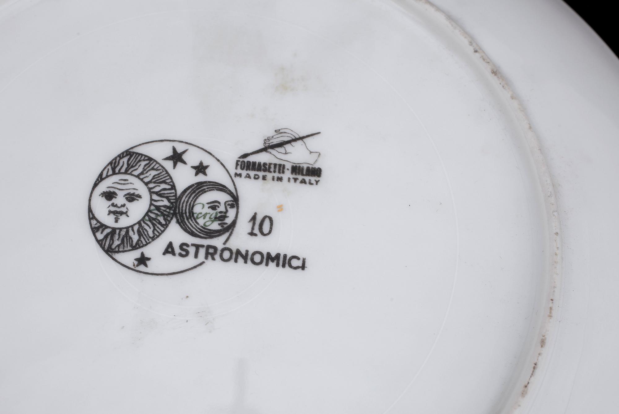 TALLRIKAR, 3 st, porslin, "Astronomici", Fornasetti, 1900-talets andra hälft.
