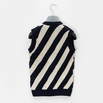 Prada, cashmere vest, size 38.