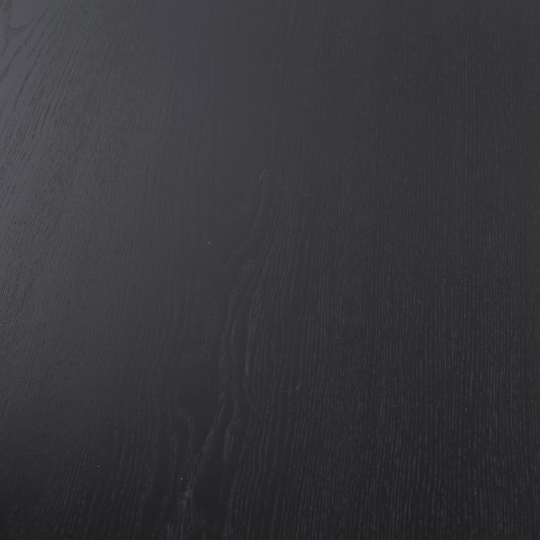 ARNE JACOBSEN, A SET DININGTABLE AND 3 CHAIRS BY ARNE JACOBSEN.  Produced in 2002 by Fritz Hansen in Commemoration 100 yrs.