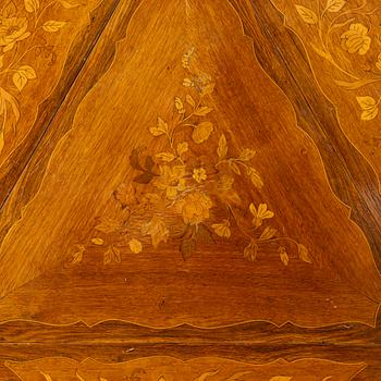 Two matched dropleaf tables, Louis XV style from around the year 1900.