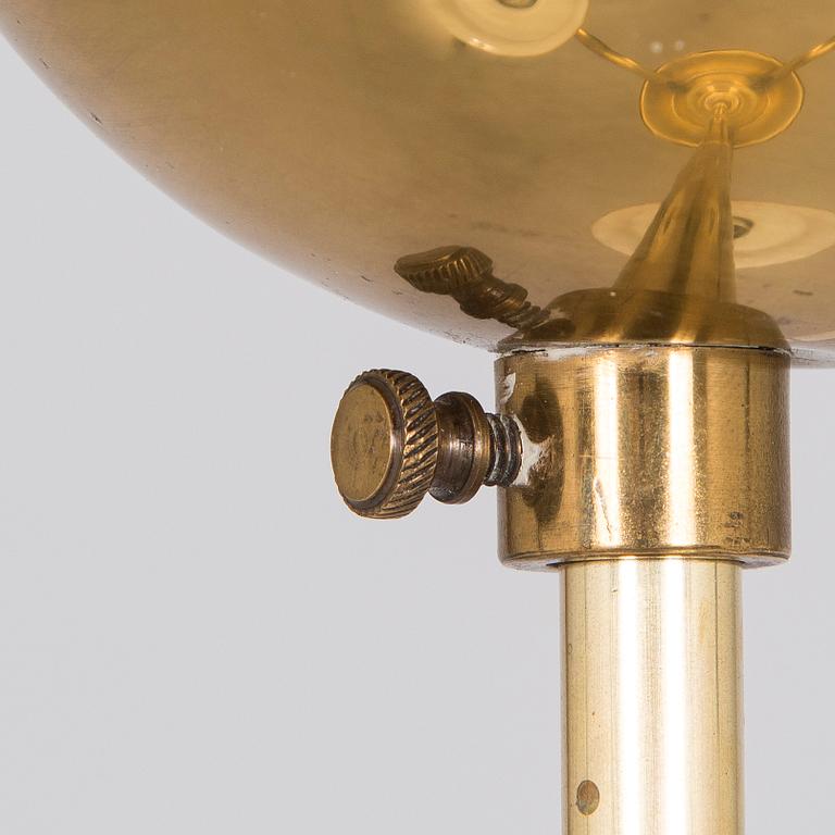 Paavo Tynell, taklampa modell 1411/3 Taito, 1930-tal.