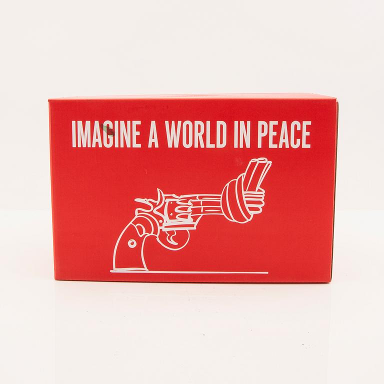 Carl Fredrik Reuterswärd/The Non-Violence Project Foundation, sculpture, numbered 172/499.