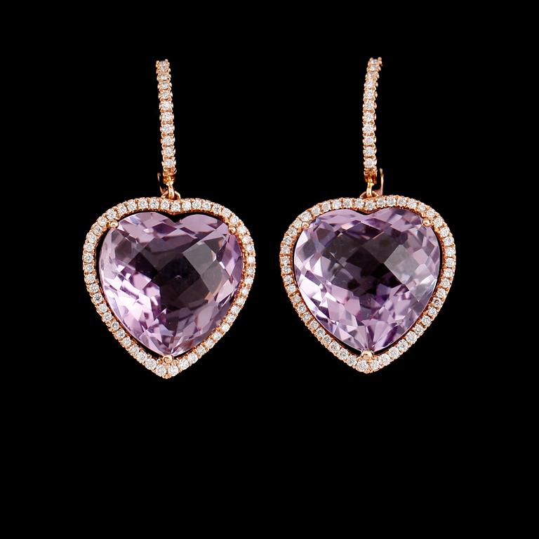 ÖRHÄNGEN, 1 par, 18 k roséguld, ametister totalt 16.29 ct, briljanter totalt 0.56 ct.