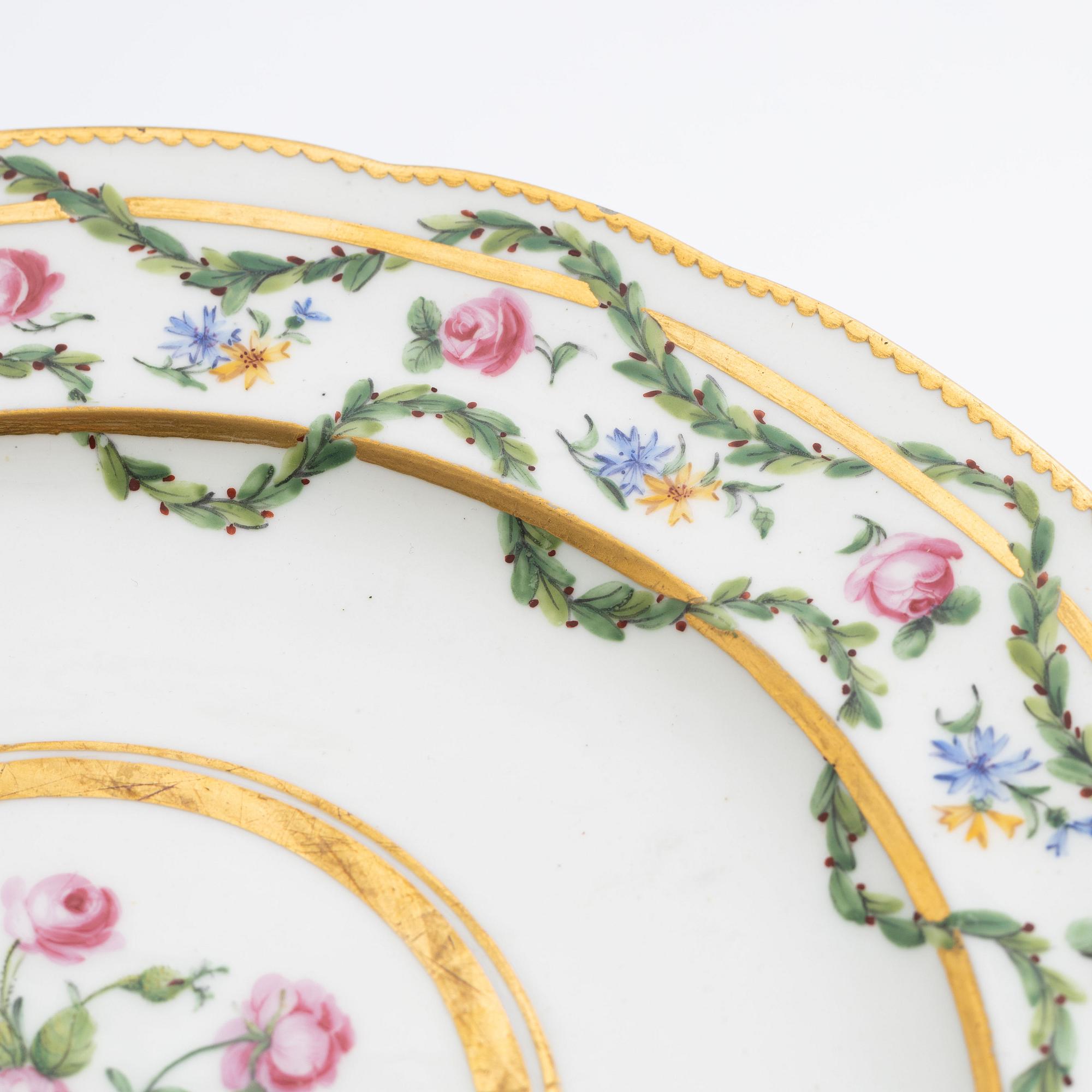 A porcelain plate (assiette unie), probably Sèvres, 1770's.