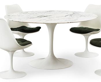 An Eero Saarinen 'Tulip' marble top dining table, Knoll International, USA.