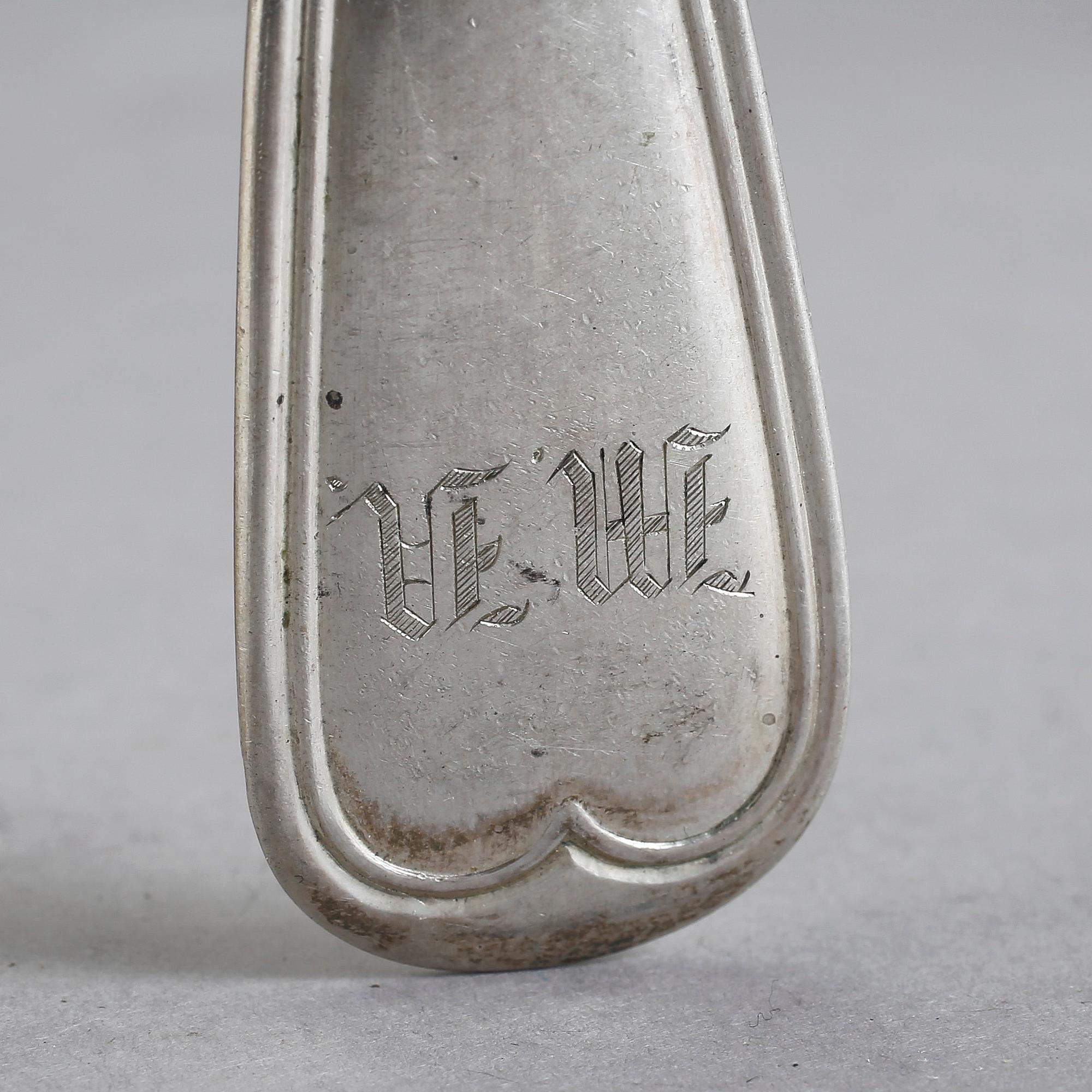PARTI SILVER, 30 delar, Fransk modell, blandade stämplar. Vikt ca 1820 gram.
