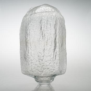 TIMO SARPANEVA, a 'Shadows' sculpture from Finlandia series, signed Timo Sarpaneva, Iittala 1964.