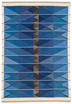 MATTA. "Vinterträd blå". Rölakan. 219,5 x 150 cm. Komponerad av Ingrid Dessau, tillverkad av Hemslöjden Borås.