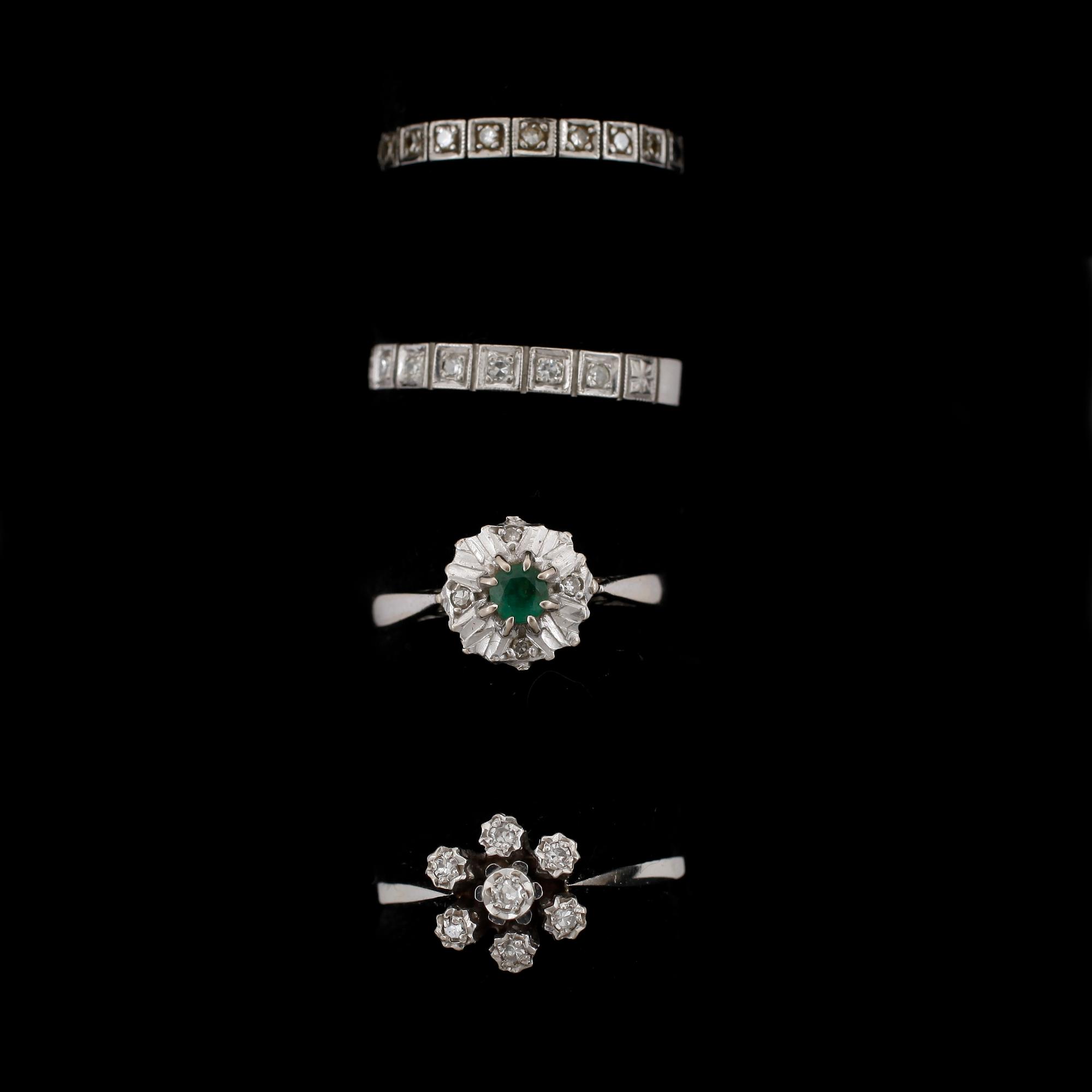 RINGAR, 4st, 18k vitguld med små diamanter. Totalvikt 10g.