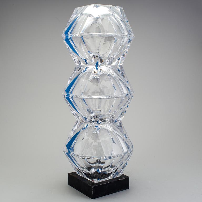 A Lars Hellsten polished glass sculpture, Orrefors, Sweden 1992.