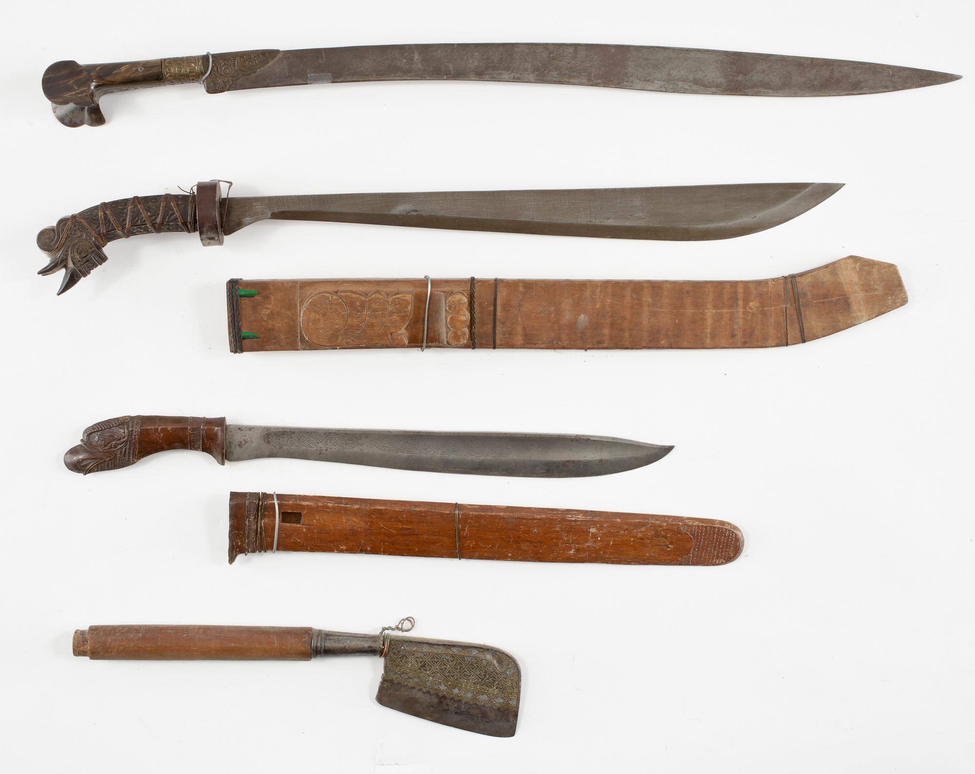 VAPEN, 4 st, orientaliska, 1800/1900-tal.