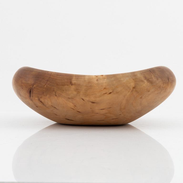 A birch bowl, signed PS, end of the 20th Century.