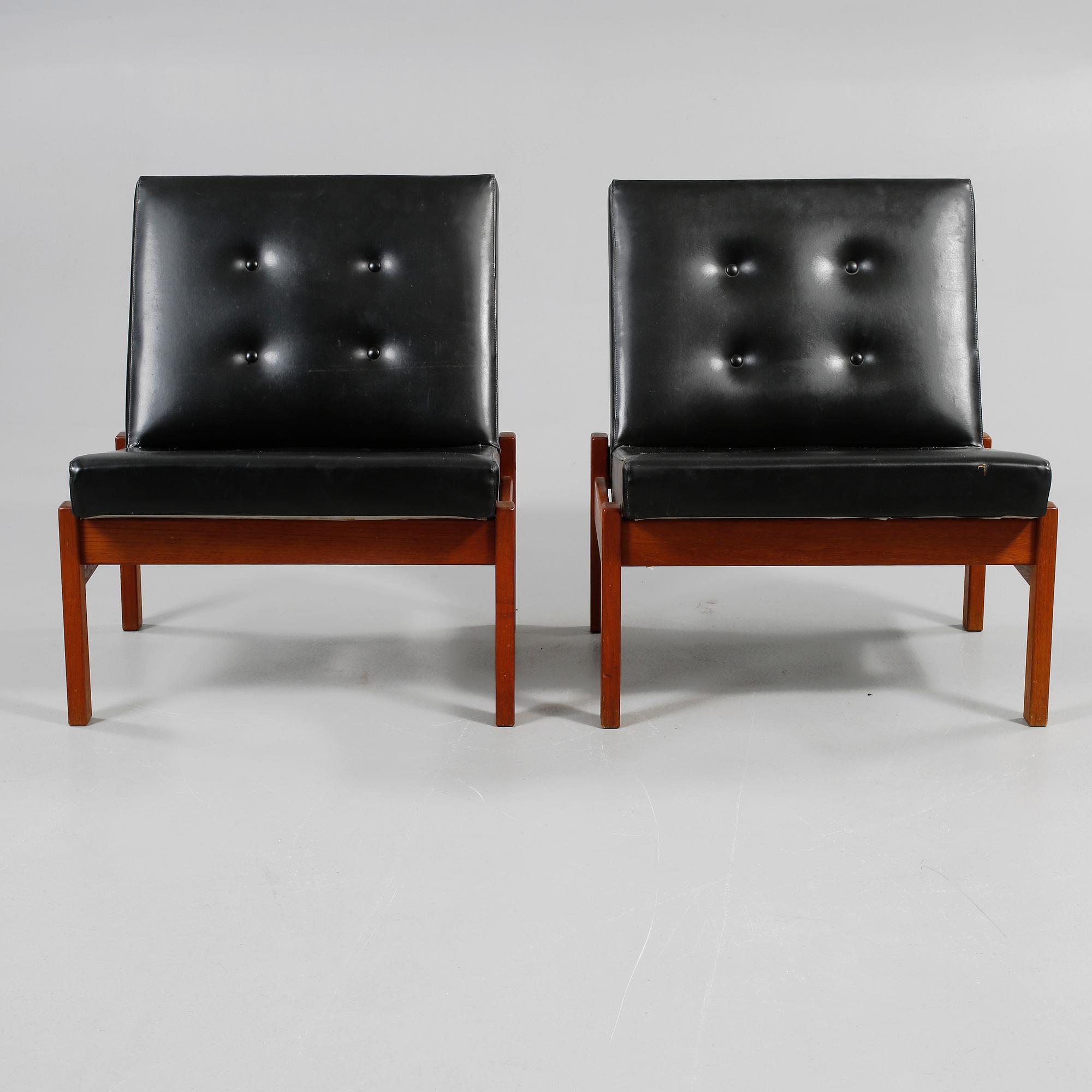 FÅTÖLJER, ett par, "Domino", Yngve Ekström, 1900-talets tredje kvartal.