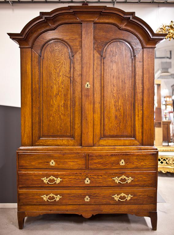 SKÅP, rokoko 1700-tal.