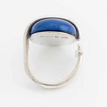 Ring, Brydolfs Snideri, Ekerö, silver med lapis lazuli.