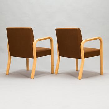 Alvar Aalto, karmstolar, ett par, modell 46, Artek, 1900-talets slut.